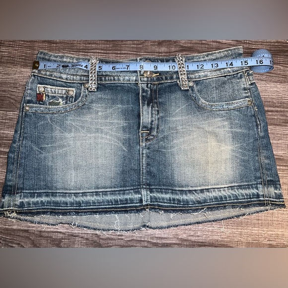 Miss Me Mini Denim Skirt Size Medium - Picture 3 of 6